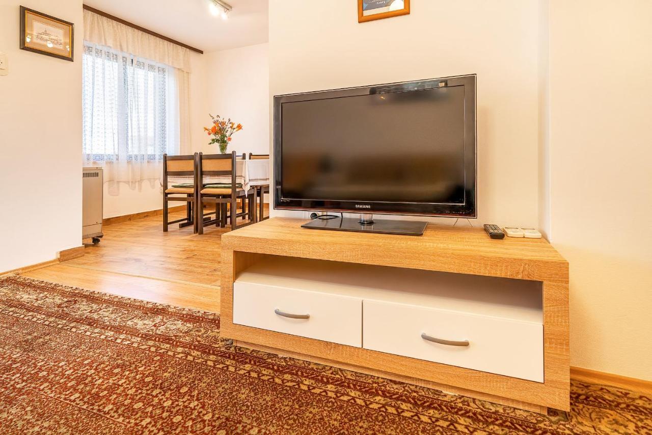 Apartments Jurina 2 Krk Town Esterno foto