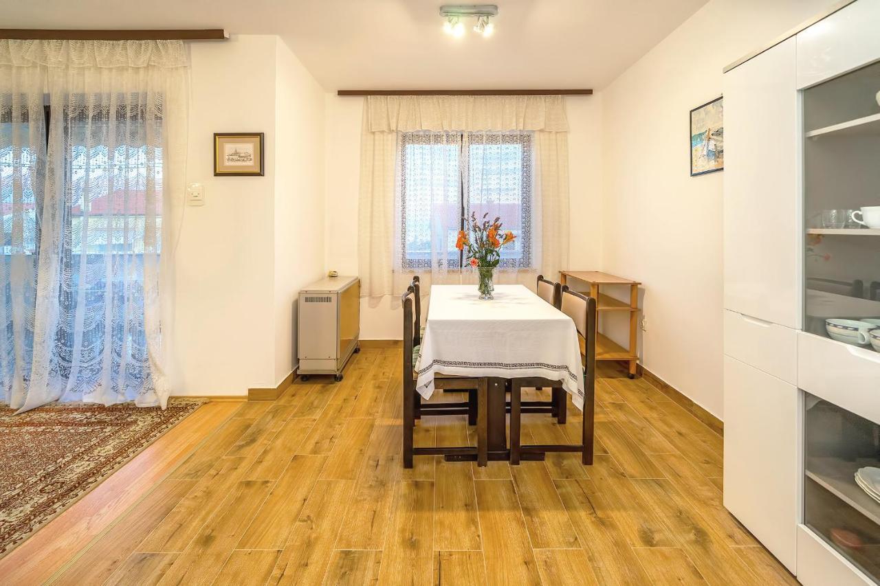 Apartments Jurina 2 Krk Town Esterno foto
