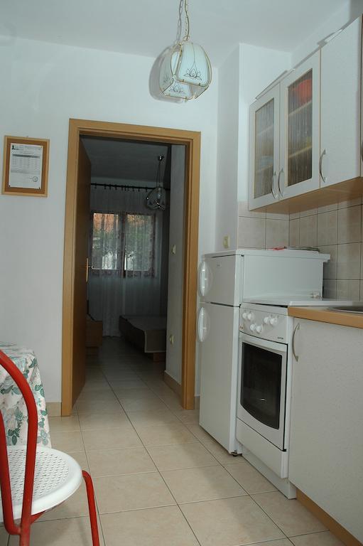 Apartments Jurina 2 Krk Town Camera foto