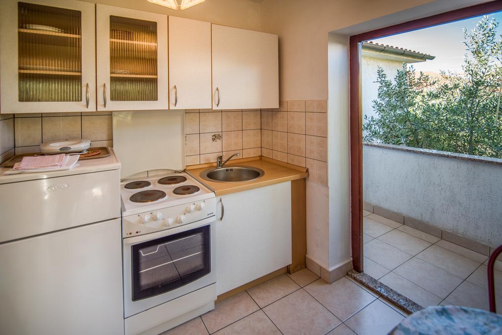 Apartments Jurina 2 Krk Town Esterno foto